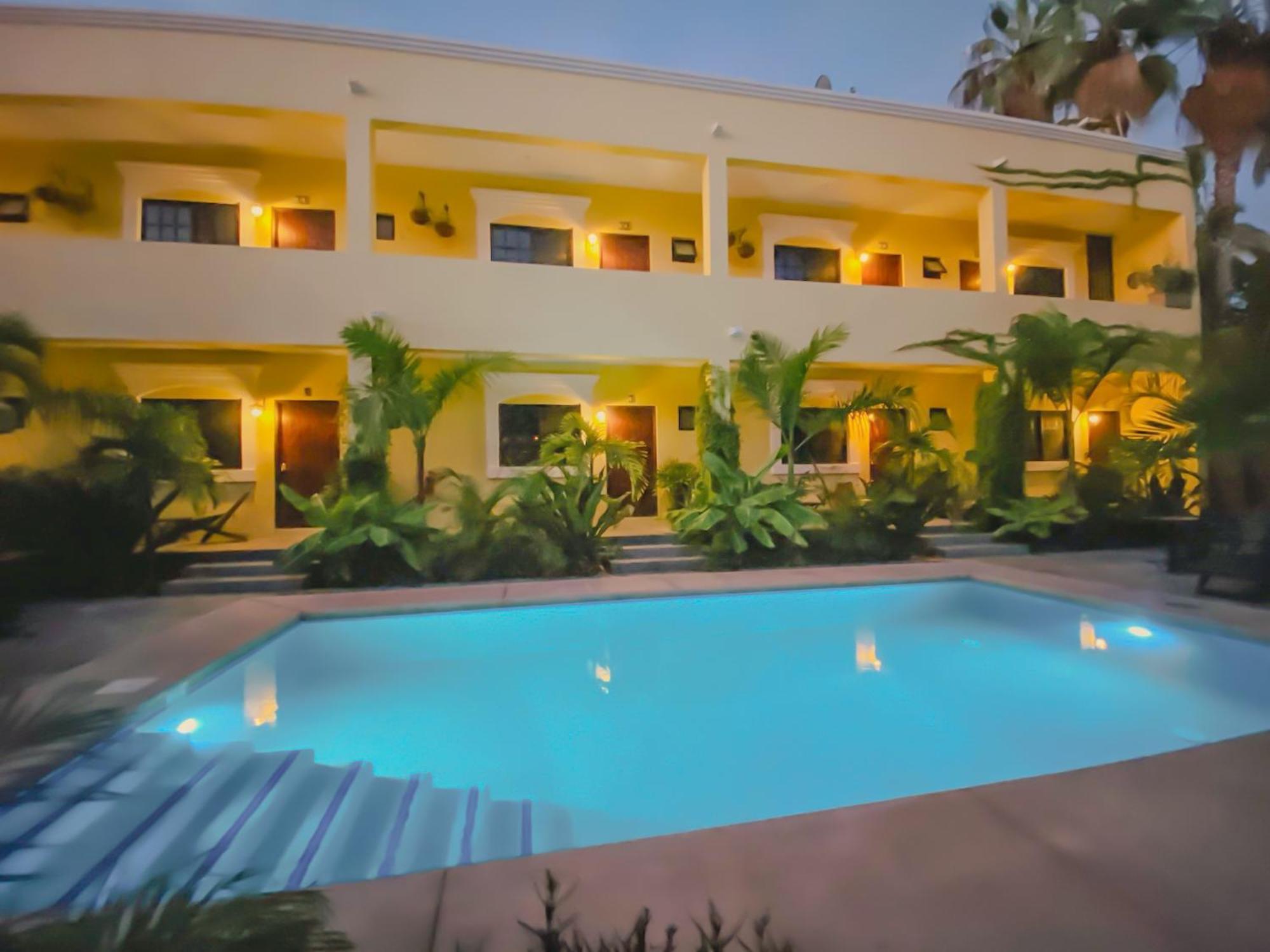 Gallo Azul Hotel, En El Corazon De Тодос Сантос Екстериор снимка